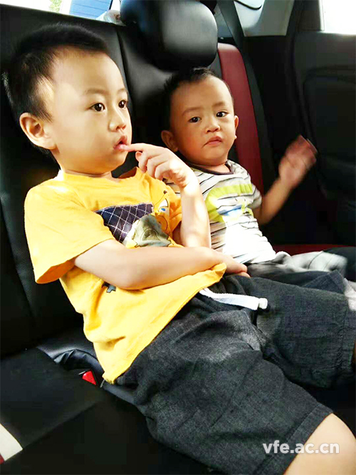 來(lái)自一位父親的漂流瓶 來(lái)自一位父親的漂流瓶