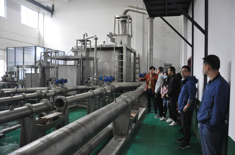 聯(lián)學聯(lián)創(chuàng)，半床棉被